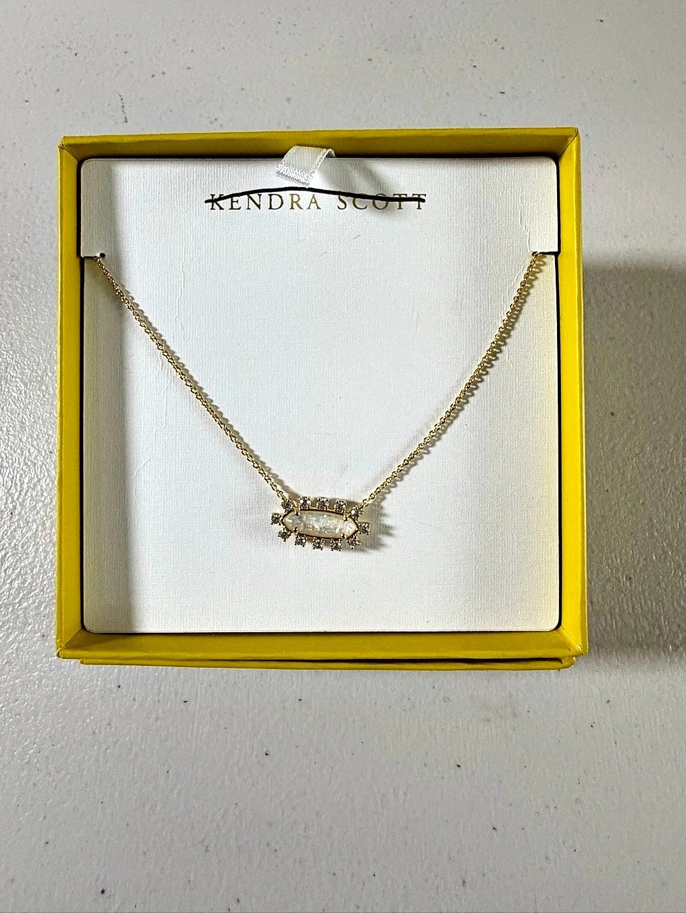 Kendra Scott Grayson Sunburst Frame Short Pendant Necklace Pendant Necklace Gold